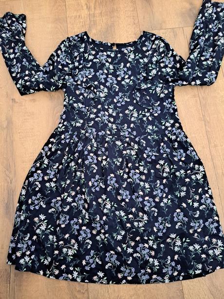 Kvetinkove saty, tchibo,134