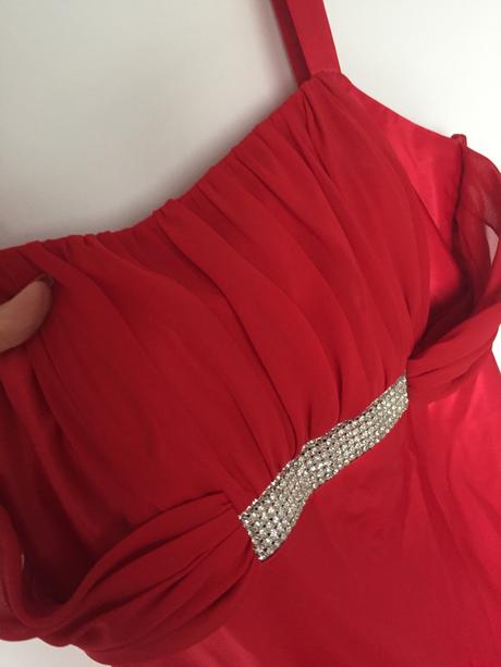 Spol. šaty 42/44, 42