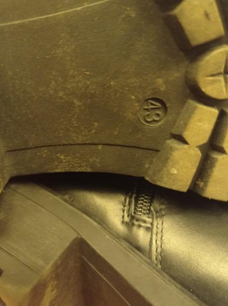 Čižmy cena aj s poštou, 43