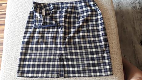 Kockovaná sukňa, m