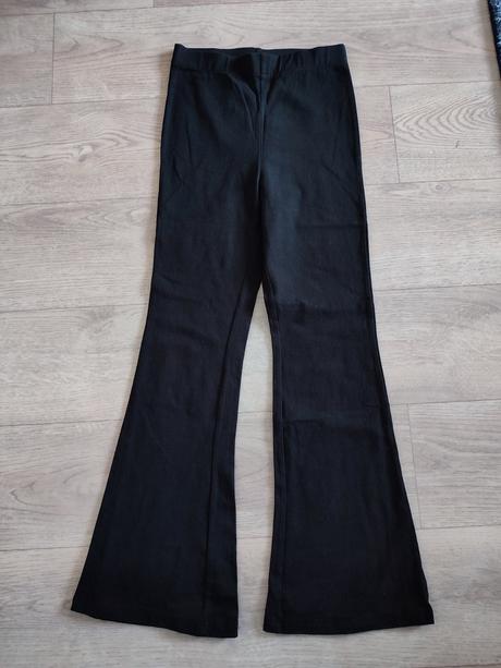 Zvonové legíny, h&m,134