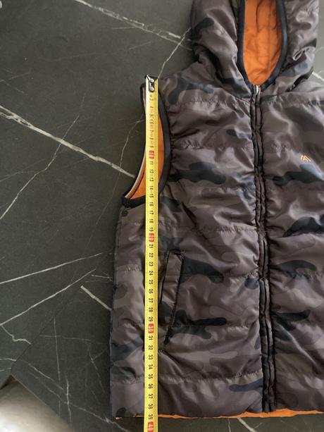 Chlapčenské bundy číslo 110, 116