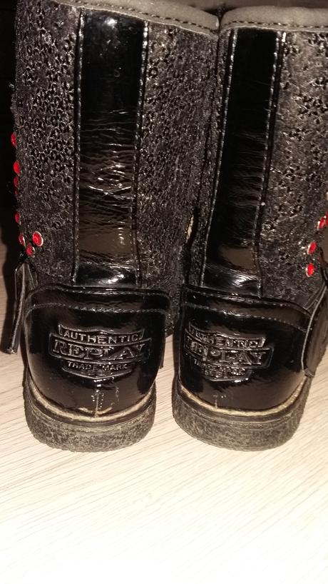 Cizmicky pre dievcatko, replay,26