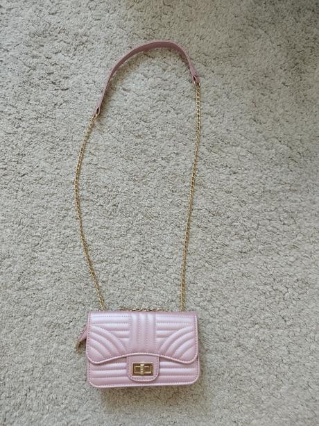 Damska elegantna kabelka,