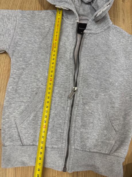 Sivá mikima, reserved,98