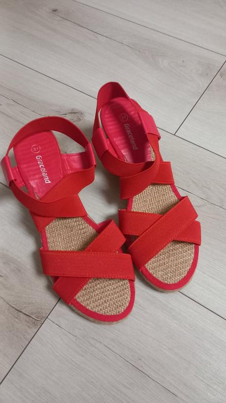 Topánky na leto, graceland,37