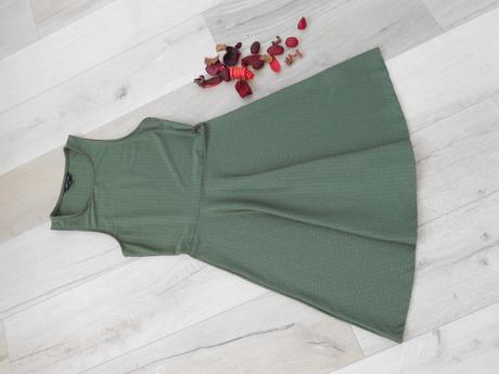 New look šaty zelené elastické-36v,, new look,36