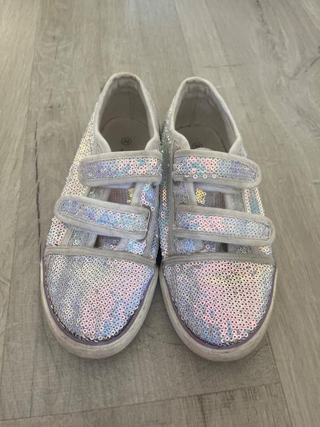 Platenky, nelli blu,33