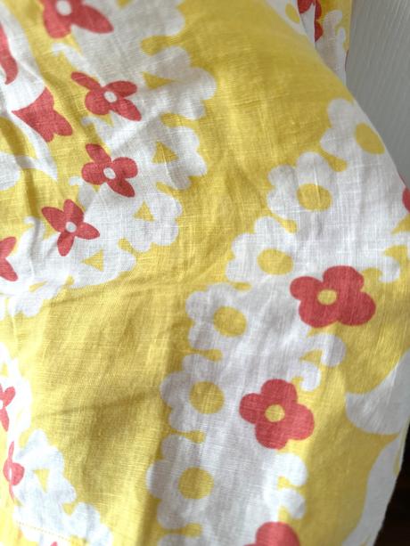 Ľanové šaty v štýle 70. rokov, 40