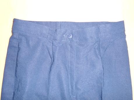 Tmavomodre nohavice, 36