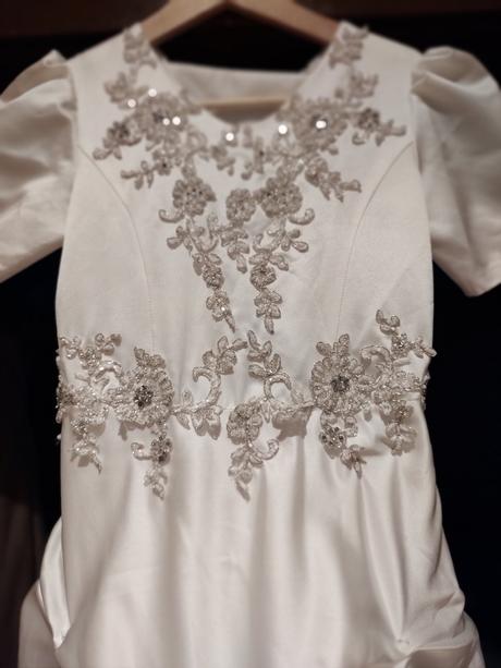 Šaty prvé sväté prijímanie, 140