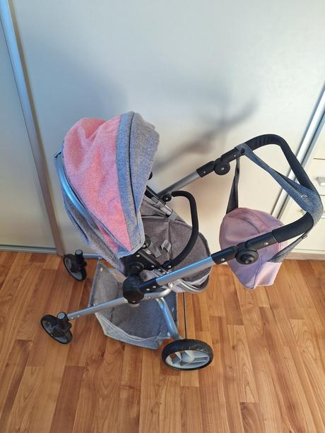 Kočík pre bábiky, 