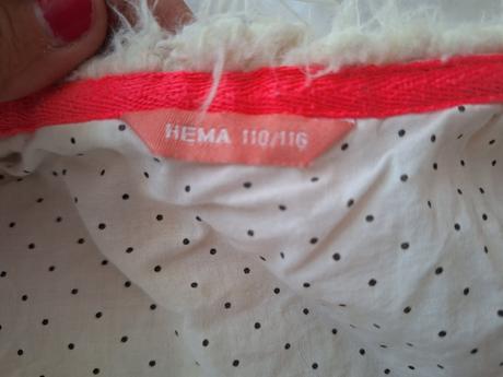 Krémová vesticka, hema,110