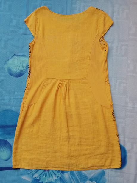 Šaty žlté s výšivkou, l