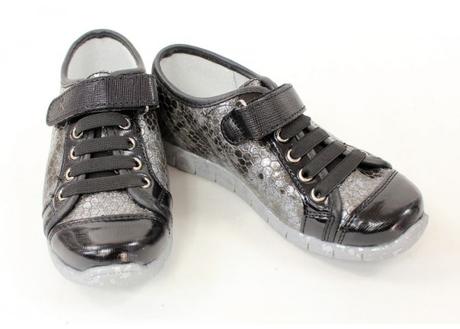 Dievčenské gumičkové topánky kornecki 17 10109 b, kornecki,26 / 28 / 29