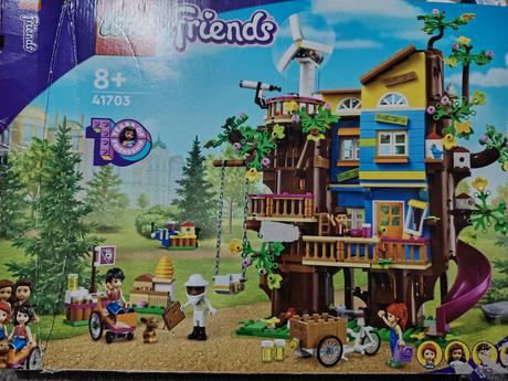 Lego friends dom na strome, 