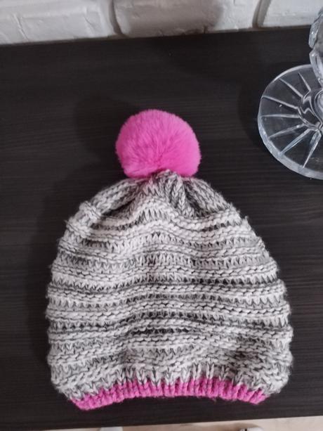 Krásna čiapka zimná vyteplena flisom, 