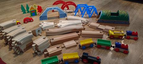 Drevená vláčiková zostava 76 ks, zn.carousel, 
