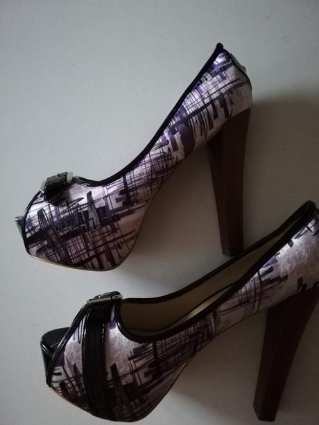 Lodičky fialovo-bielo-čierne, 41