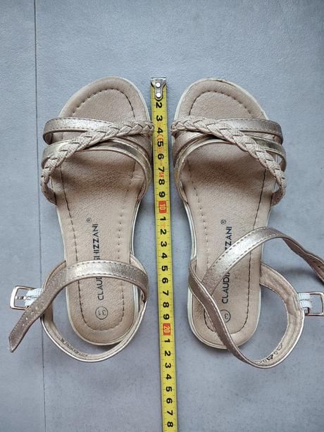 Elegantné sandále, mali sme na svadbu, 31