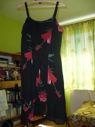 Šaty s kvietkami, xl