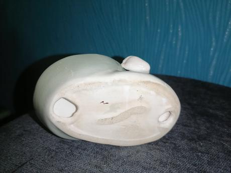 Soška chlapček s kačičkou, 