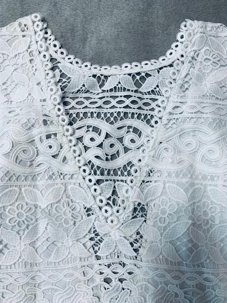 Biely crop top so zipsom značky guess original, guess,l / m