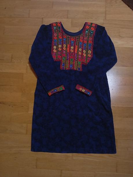 Krásne menčestrové šaty, vel.134, 134