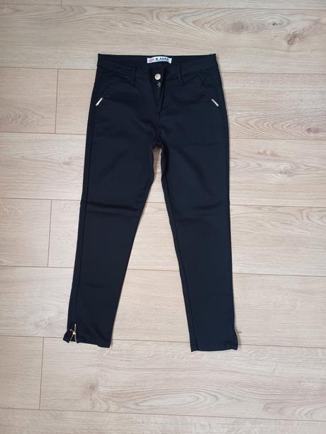 Balík dámskeho oblečenia, 37