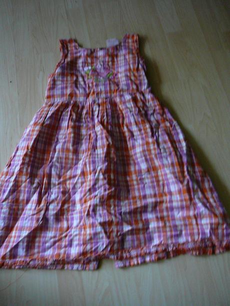 Dievcenske saty, 146