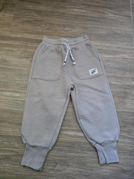 Tepláky č.104, reserved,104