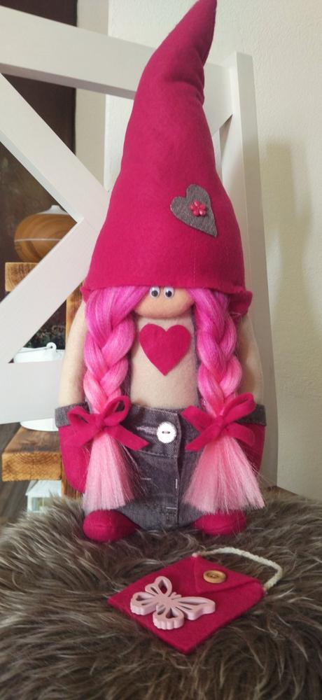 Bábika trpaslícka na hranie, 