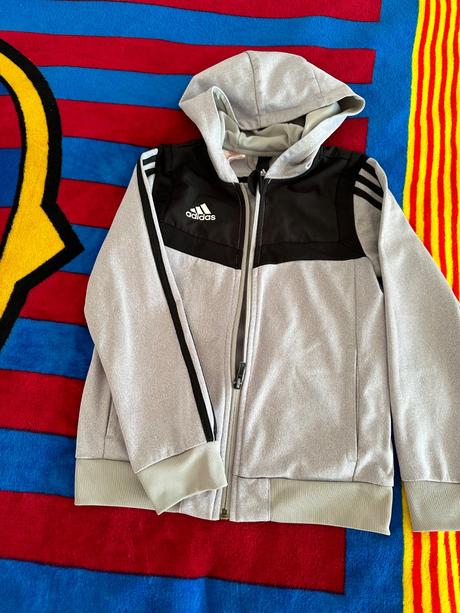 Predám teplákovú súpravu adidas vo výbornom stave, adidas,134