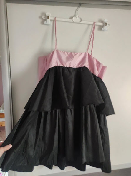 Nádherné šaty s mašľou značky new look, pc 47 eur, new look,s