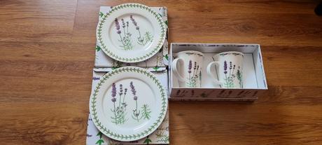 Súprava levanduľové šálky a taniere,