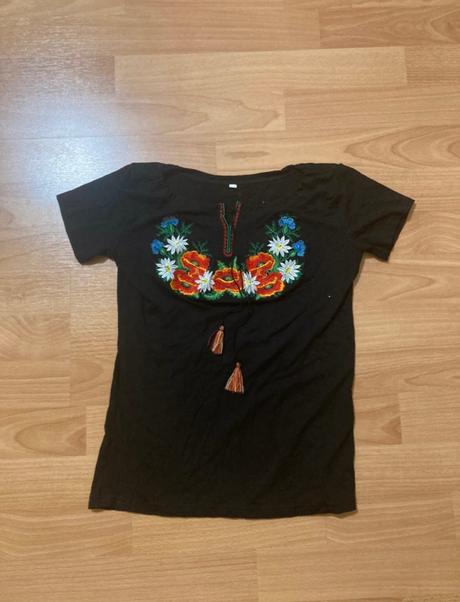 Tricko s tradičným vzorom, xs