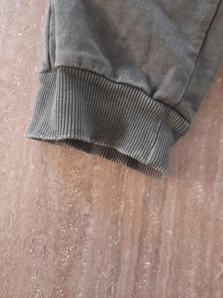 Tepláky, reserved,146