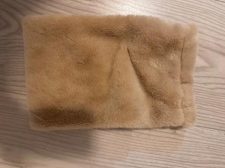 Nákrčník, zara,122