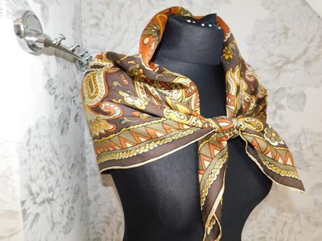 Kvalitná luxusna hodvabna elegantná šatka, l