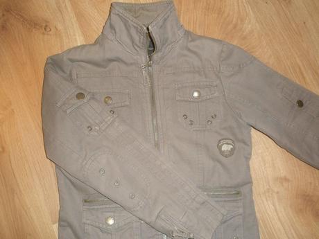 Prechodná bundička, 152