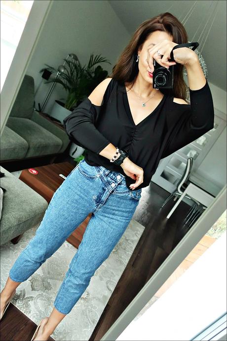 Čierny top s vykrojenými ramenami, xs