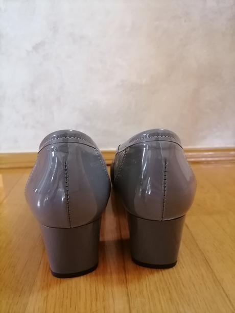 Topánky na podpätku, 38