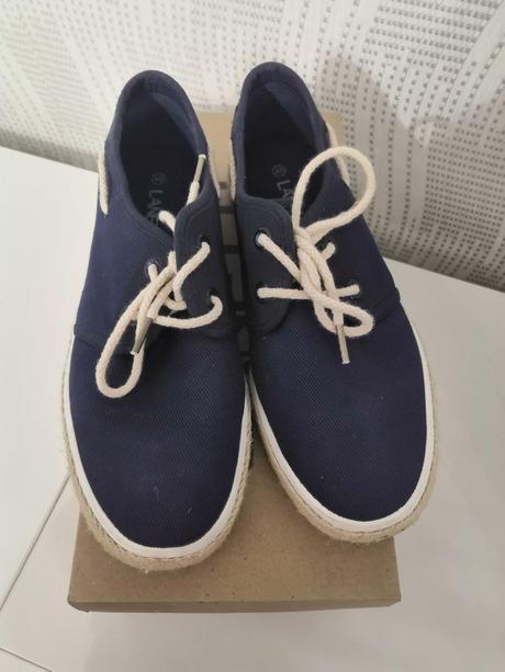 Nádherné canvas, 40