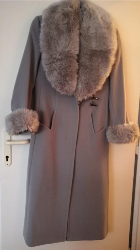 Kabát sivý vlnený a čižmy kožené sivé č. 36, 36