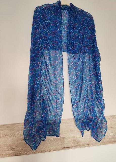 Veľký šál, reserved