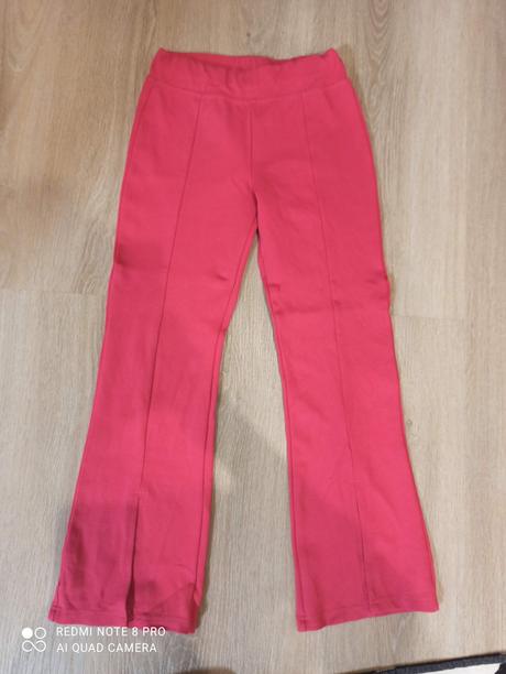 Ružové legíny s rozparkom veľ.134/140, 134