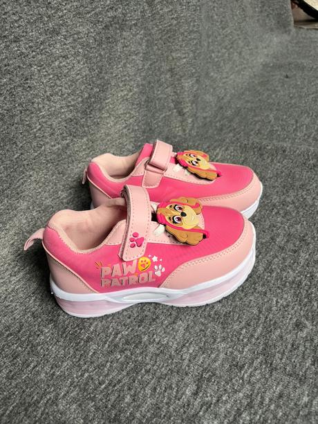 Blikajúce tenisky labkova patrola, sinsay,27