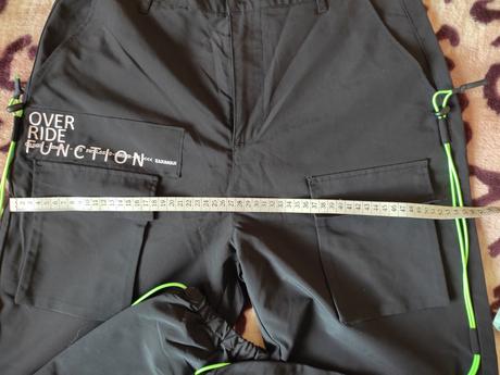 Zara nepremokava tenke nohavice, uplne nove, zara,l