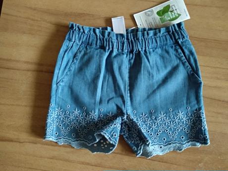 Šortky, palomino,104