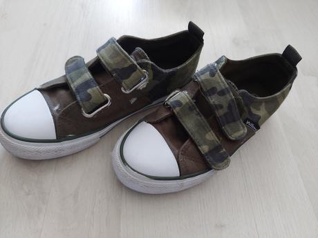 Maskáčové tenisky č.33, 33